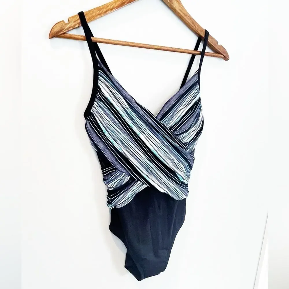 Coco Reef NEW Blue Grotto Sterling V Neck Striped Swimsuit Size 8/32 C/D - Picture 12 of 12